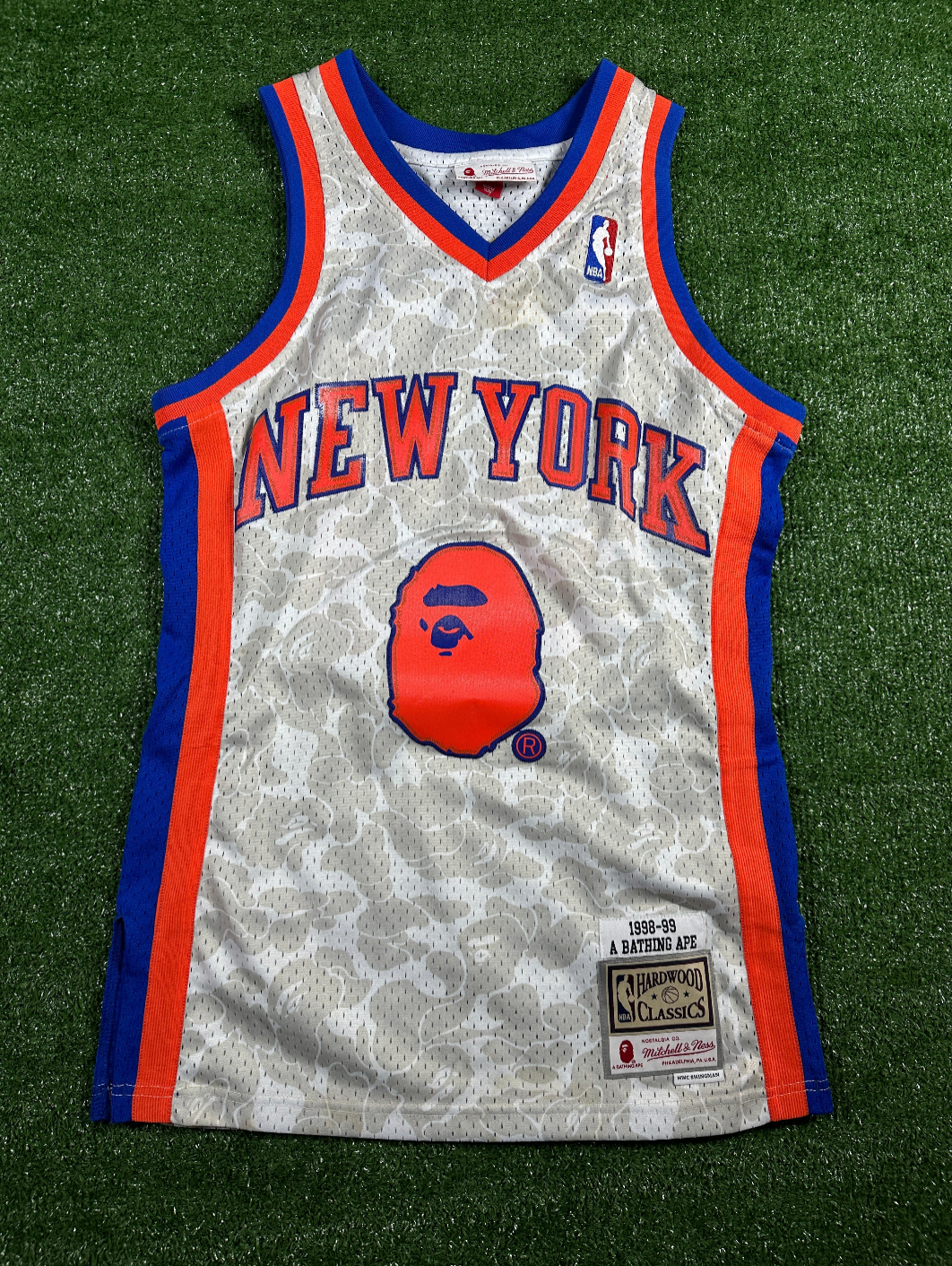 BAPE X Mitchell & Ness New York Knicks Swingman Jersey - Size Small