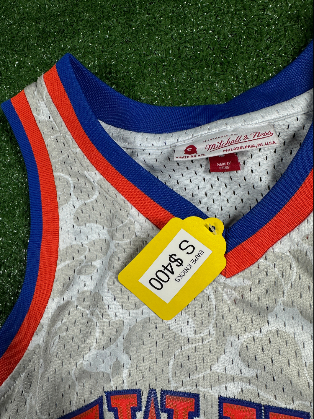 BAPE X Mitchell & Ness New York Knicks Swingman Jersey - Size Small